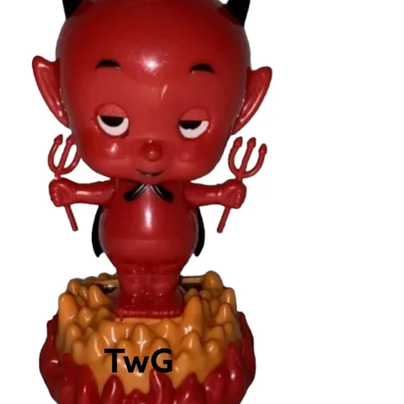 5-Solar Powered Dancing Devil, Bride, Dead Boy, Swinging Ghost, & Your choice - Picture 5 of 11